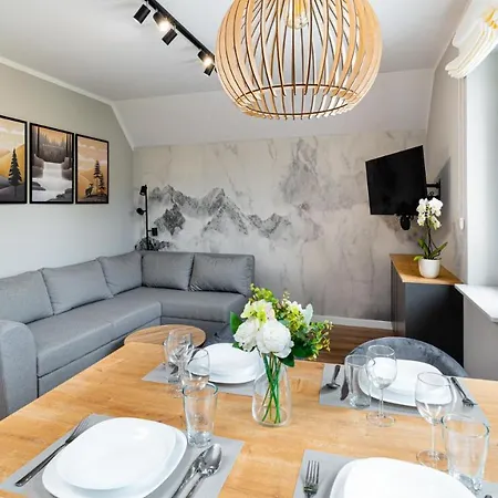 Good Time - Stone Hill Iii * Szklarska Poreba